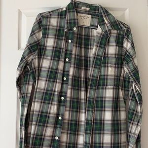 {Abercrombie & Fitch} Men’s Buttondown